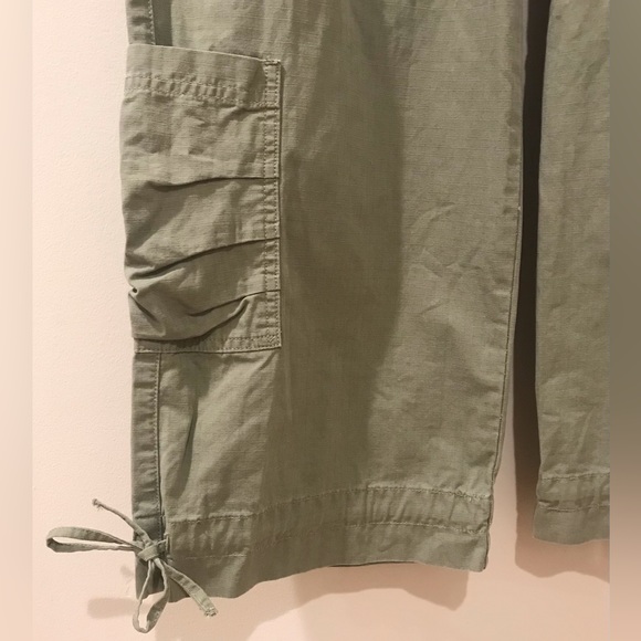CARGO CAPRI OLIVE GREEN PANTS - Picture 3 of 8